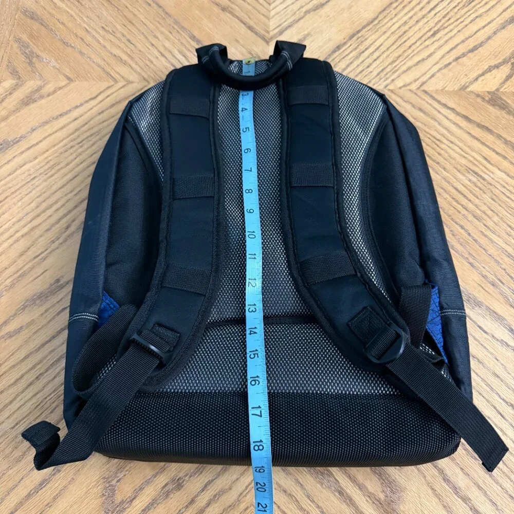 Dell Laptop Computer Backpack - Picture 4 of 12